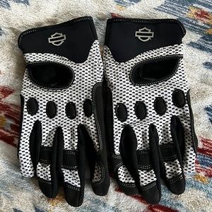 Harley Davidson riding gloves!